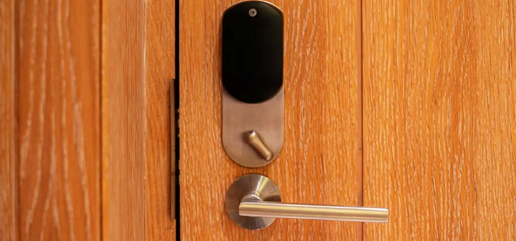 Automatic Locking Door Knob Denistone
